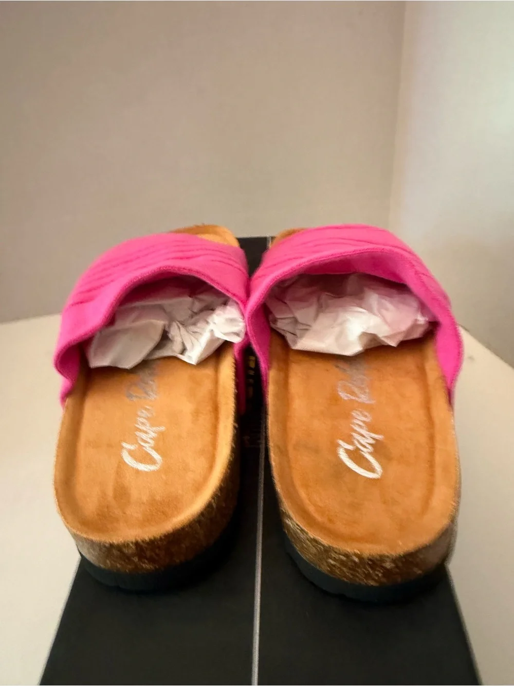 Cape Robbin Calida Women’s Size 6.5 Pink Slide Sandals Slip-Ons NEW
